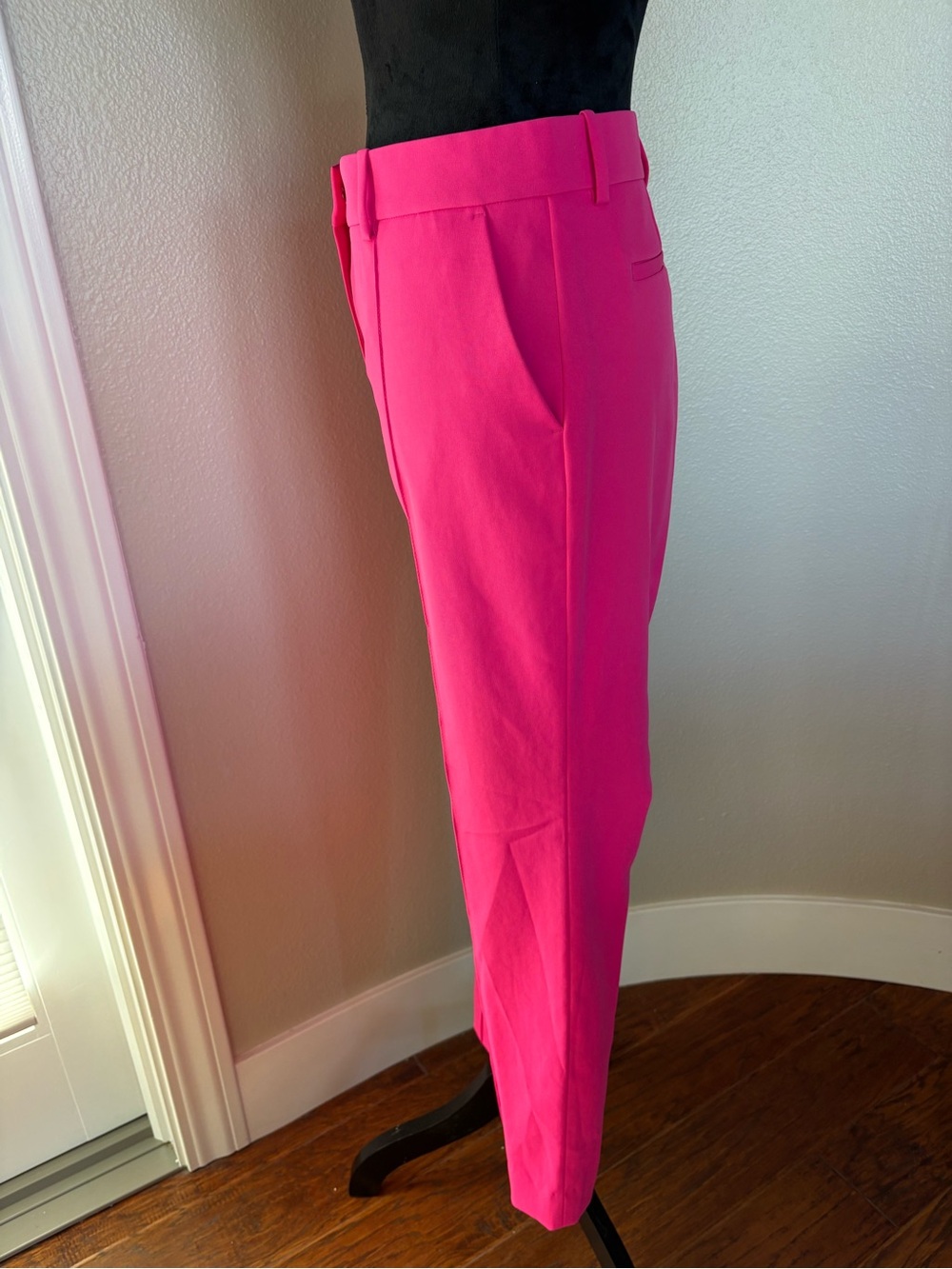 Tory Sport Bright Pink Golf Pants - Picture 3 of 11